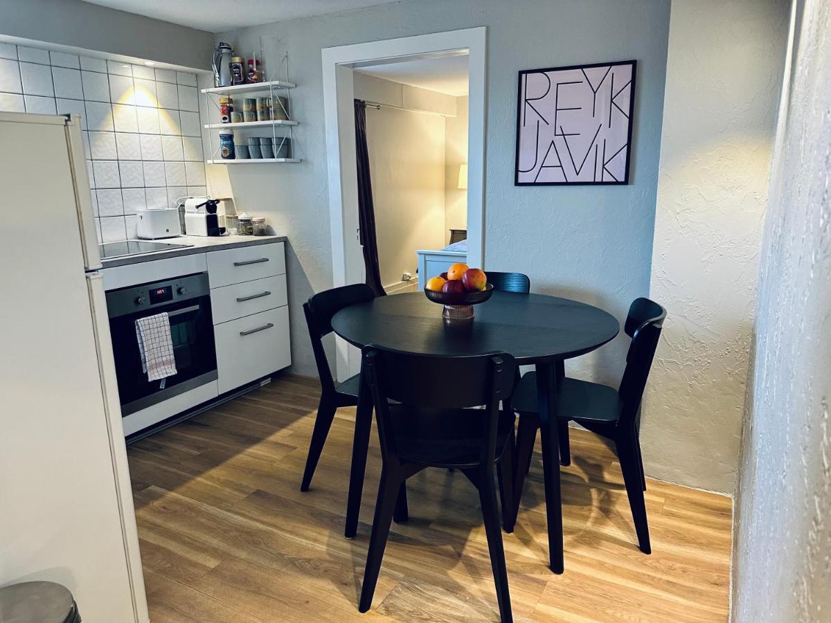 Castle Inn Apartments - Downtown 케플라비크 외부 사진